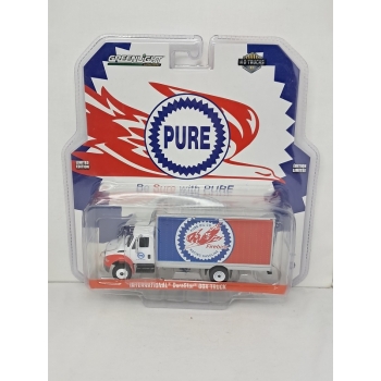 Greenlight 1:64 International Durastar Box Truck Pure Oil